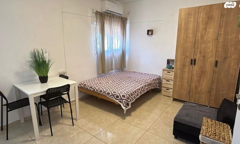 דירה, שלום שבזי, חיפה