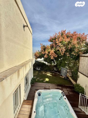 בית פרטי/ קוטג', גבעת אלה