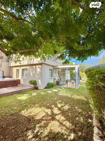 בית פרטי/ קוטג', גבעת אלה