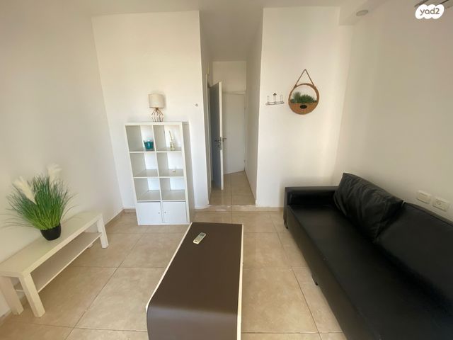 דירה, שלום שבזי, חיפה