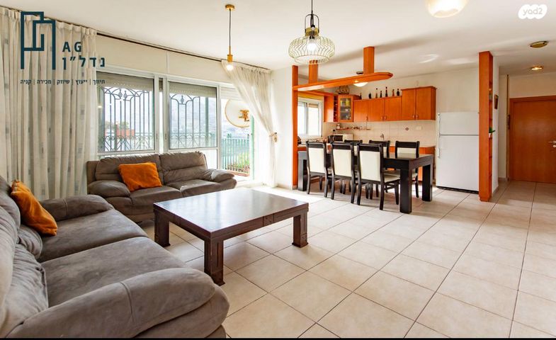 דירה, אליהו מרידור, פסגת זאב, ירושלים