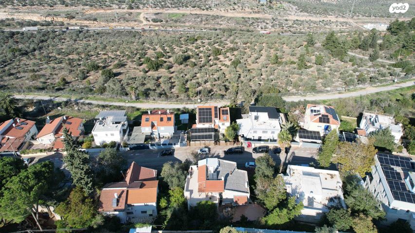 בית פרטי/ קוטג', האלון 5, רובע ב', אריאל