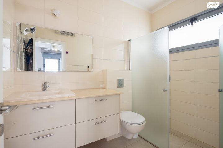 דירת גן, מתחם גרינברג, הוד השרון