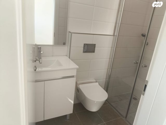 דירה, רעננה