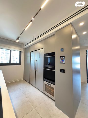 דירה, הרצליה הירוקה, נווה עובד, הרצליה