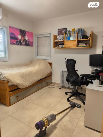 דירה, שאר העיר, מזכרת בתיה