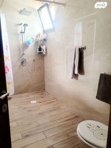 בית פרטי/ קוטג', החרוב, שיכוני המזרח, ראשון לציון