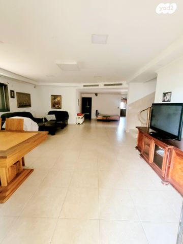 בית פרטי/ קוטג', החרוב, שיכוני המזרח, ראשון לציון