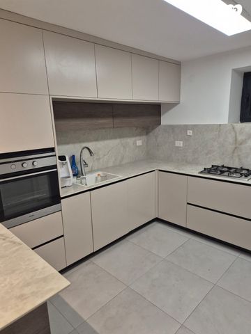 דירה, מעפילי אגוז 33, תל אביב יפו