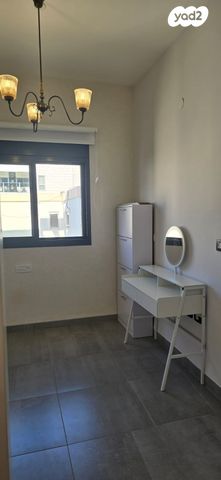 דירה, ז'בוטינסקי 21, עיר, מרכז העיר, נהריה