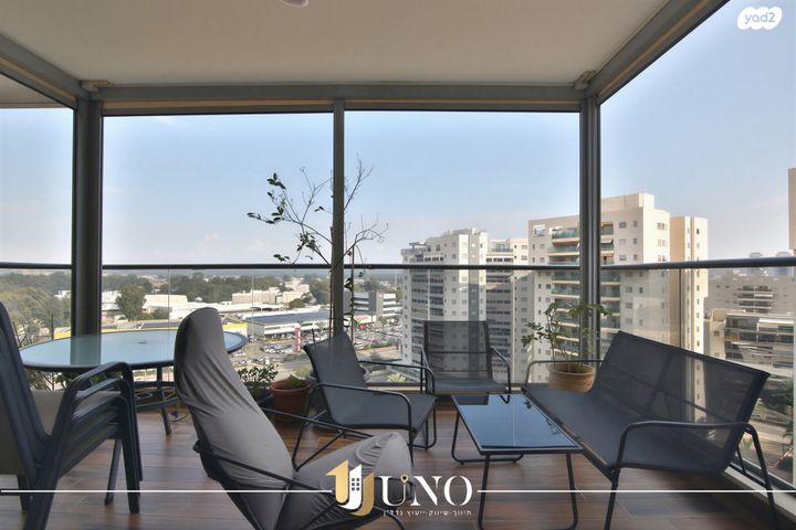 דירה, הברוש 6, נווה גנים, קרית מוצקין