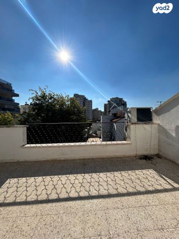 בית פרטי/ קוטג', הגפן 9, רסקו ב', חולון