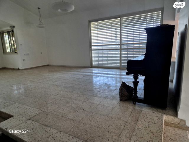 בית פרטי/ קוטג', יגאל אלון, קרית טבעון