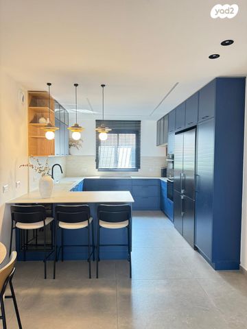 דירה, יצחק נבון, מורשת, מודיעין מכבים רעות