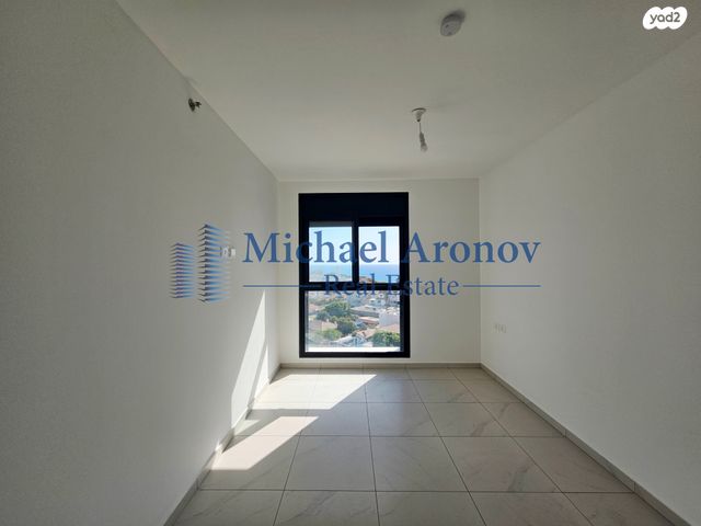 דירה, אלמוג 1, חוף הזהב, נתניה