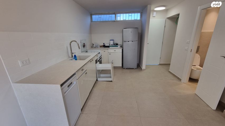 איינשטיין 71