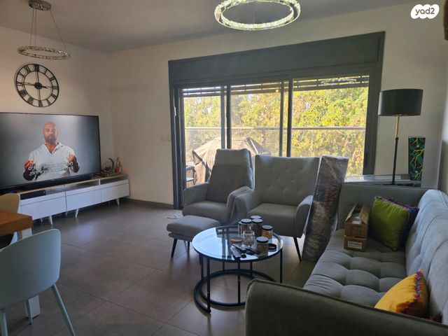 דירה, חיים סירני, נווה רמז, חולון