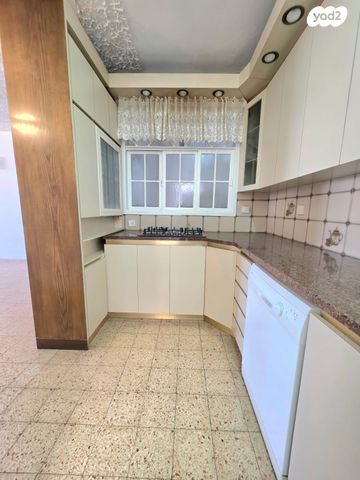 דירה, אריה שנקר 23, אגרובנק, חולון