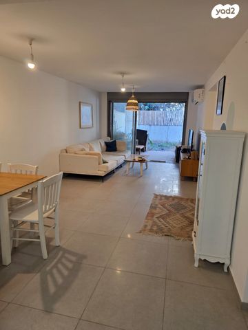 דירת גן, פרדס הגדוד, נתניה