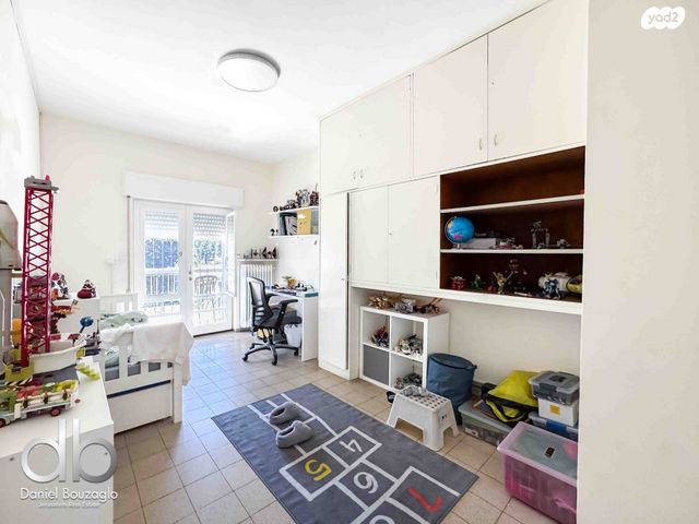 דירה, התיבונים, רחביה, ירושלים