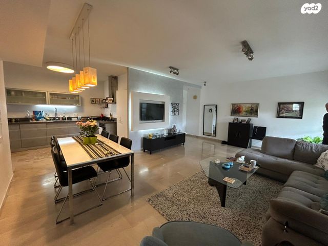 נתן אקסלרוד 