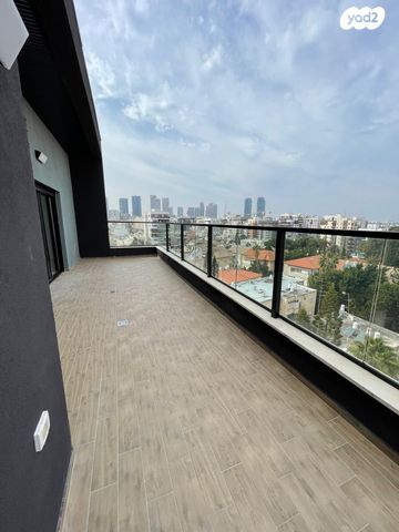 גג/ פנטהאוז, רמת גן