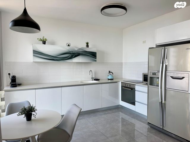 דירה, הירקון, כרם התימנים, תל אביב יפו