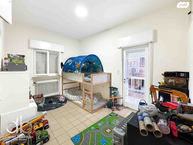 דירה, התיבונים, רחביה, ירושלים