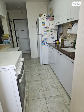 דירה, דרך בן גוריון, אזור