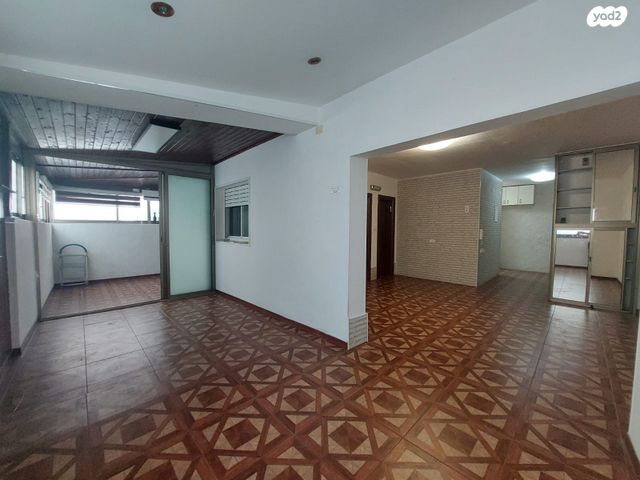 דירת גן, ניצנים, גני אביב, לוד