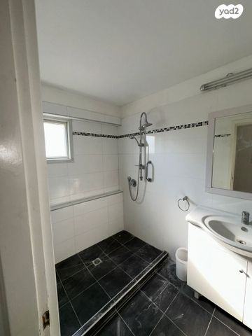 דירה, מלחמת ששת הימים 10, צפון מערב מרכז העיר, נתניה