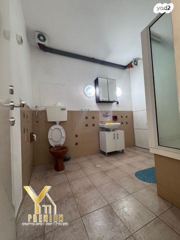 טריפלקס, שדרות וייצמן, ביאליק דרום, קרית ביאליק