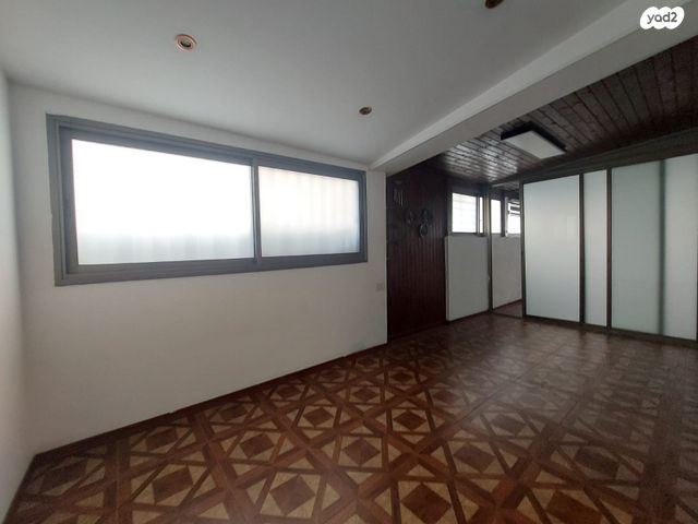 דירת גן, ניצנים, גני אביב, לוד