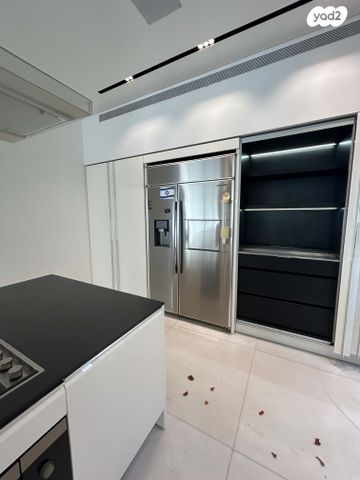 בית פרטי/ קוטג', כפר שמריהו, כפר שמריהו