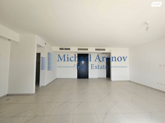 דירה, אלמוג 1, חוף הזהב, נתניה