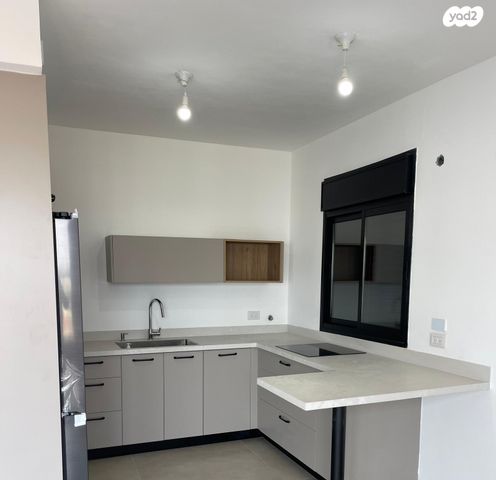 גג/ פנטהאוז, רמת גן