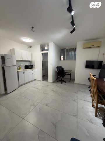 נווה עופר, תל כביר