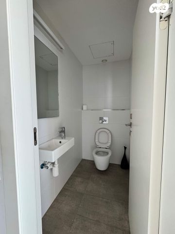 דירה, גרציאני יצחק 4, גני שרונה, קרית הממשלה, תל אביב יפו