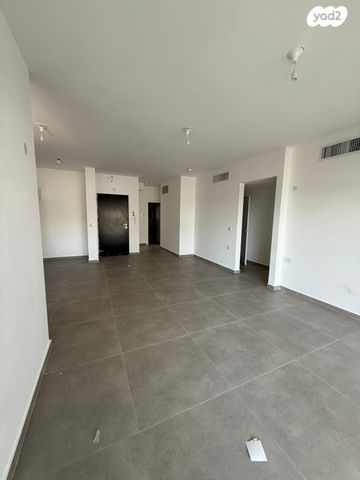 דירה, רעננה