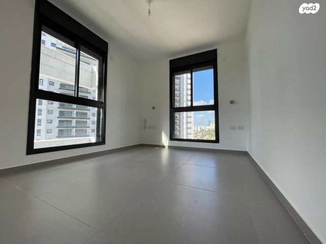 דירה, יונה וולך 7, גרין פארק החדשה, הוד השרון