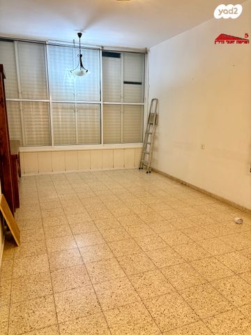 דירה, התומר, רמז, מערב ותיק, ראשון לציון