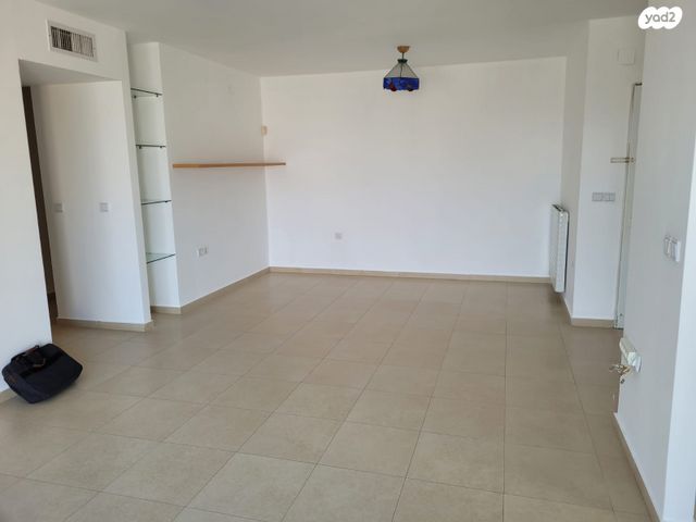 דירה, הדישון, מלחה, מנחת, ירושלים