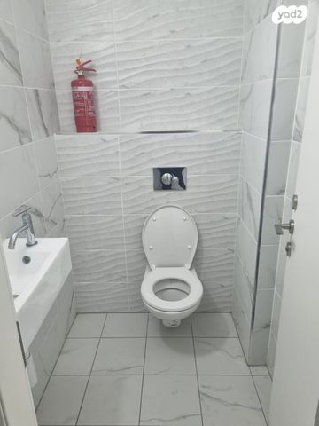 דירה, גרציאני יצחק, גני שרונה, קרית הממשלה, תל אביב יפו