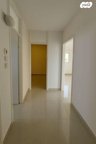 דירה, הרב אלנקווה 35, נווה ברבור, כפר שלם מערב, תל אביב יפו