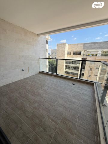 דירה, רעננה