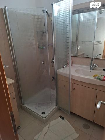 דירה, שינקין, גבעתיים