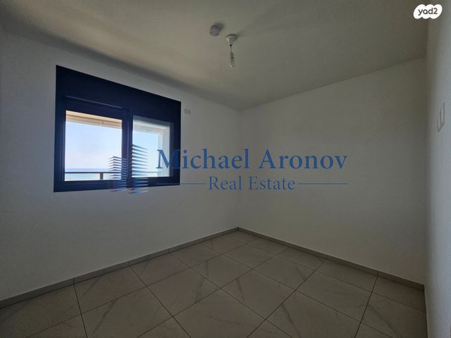 דירה, אלמוג 1, חוף הזהב, נתניה