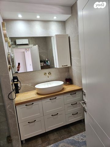 דירה, דרך בן גוריון, אזור