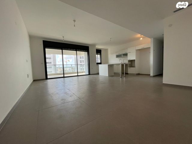 דירה, יונה וולך 7, גרין פארק החדשה, הוד השרון