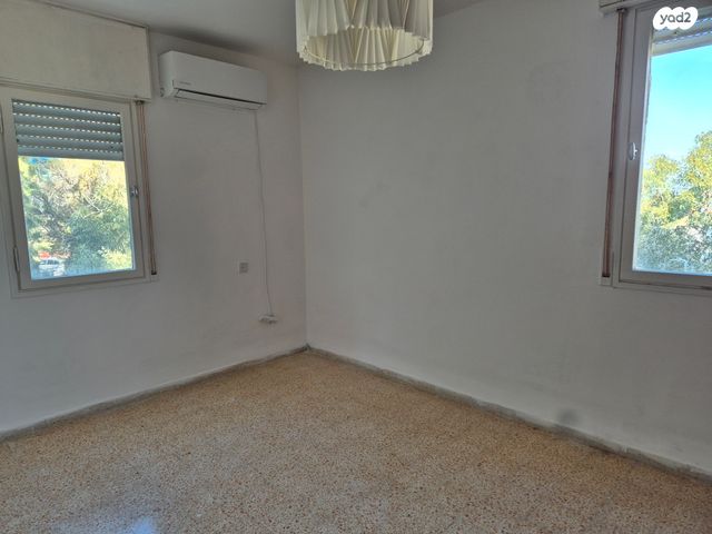 דירה, יהודה בורלא, רמות רמז, חיפה